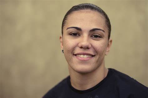 Jessica Andrade not bothered by leaked nude photos; paid off。